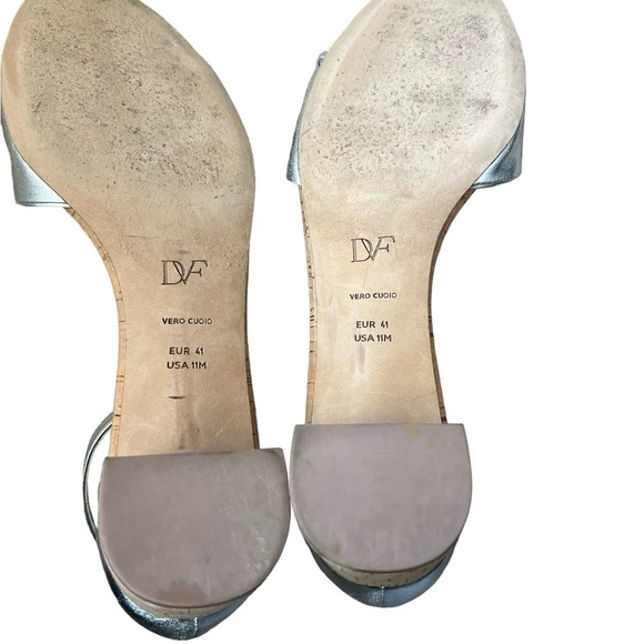 Diane Von Furstenberg FLORENCE METALLIC NAPPA LEATHER SANDALS IN SILVER Size 11 - Picture 8 of 12
